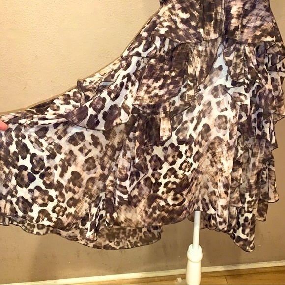 H&M  High low Animal Print Ruffle Midi Dress Size 6 - Picture 5 of 15